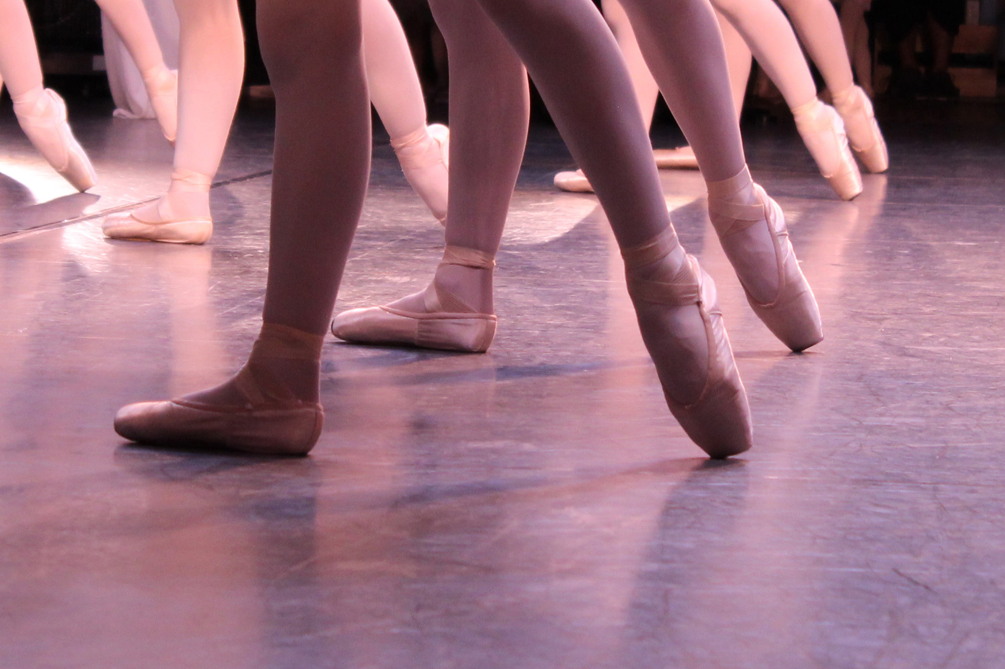 balletshoes_web